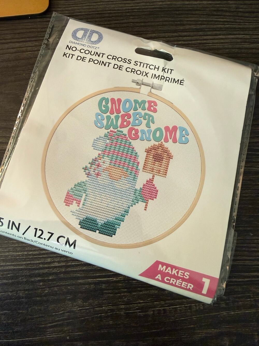 DIAMOND DOTZ Gnome Sweet Gnome Special Edition NoCount Cross Stitch Kit 5" Round